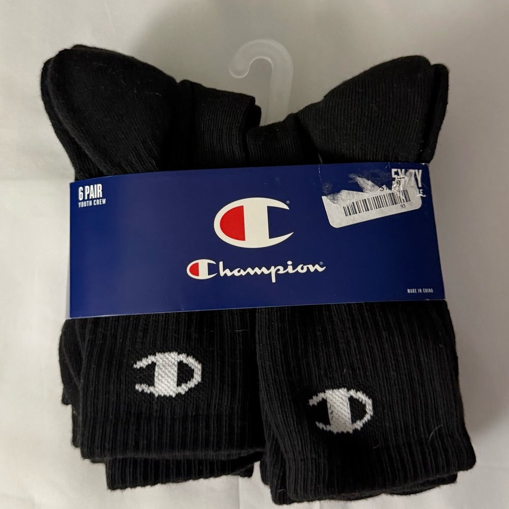 BRAND NEW Champion 6pairs Youth Black Crew Socks